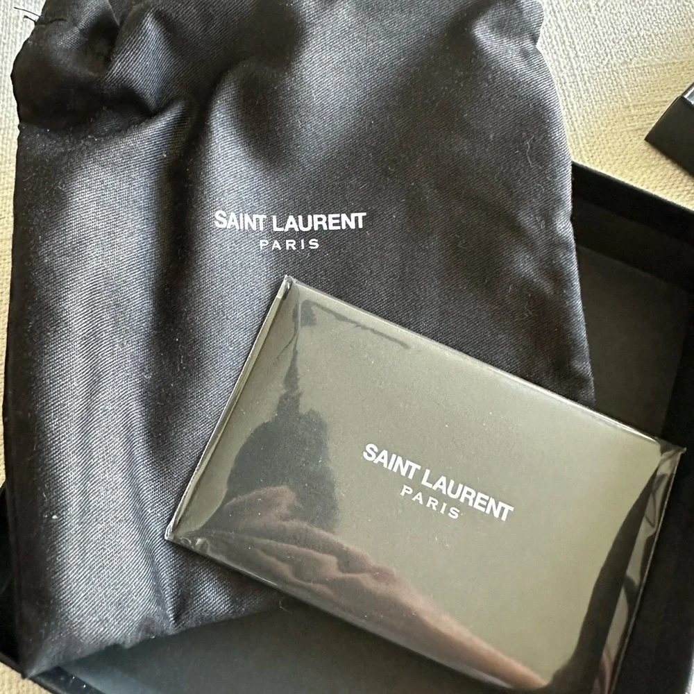 Saint Laurent Porcelain Leather Card Holder - Picture 3 of 4